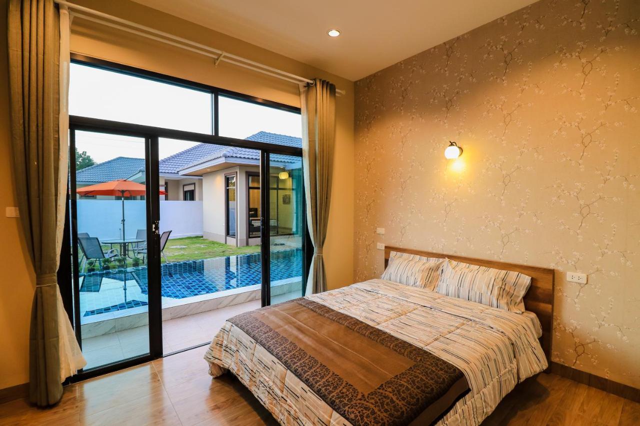 Modern Villa Hua Hin 华欣静家之泳池四合院 エクステリア 写真