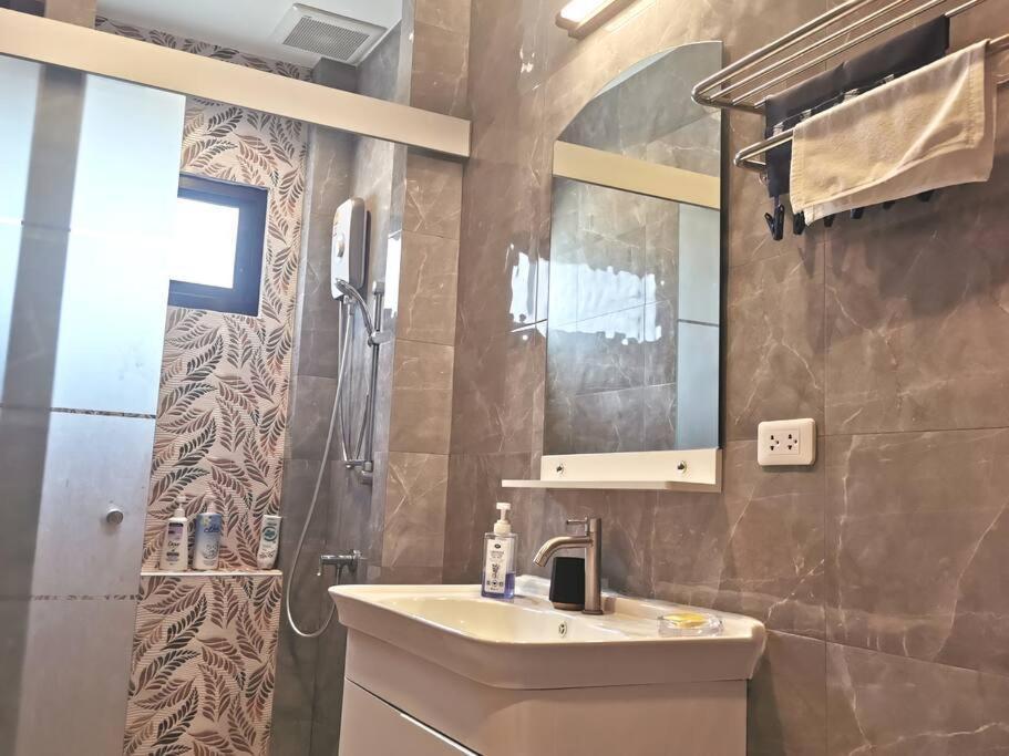 Modern Villa Hua Hin 华欣静家之泳池四合院 エクステリア 写真